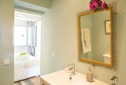Peaceful Top Floor Apt W Balconies - Cambridge Right - Ac Funchal  Extérieur photo
