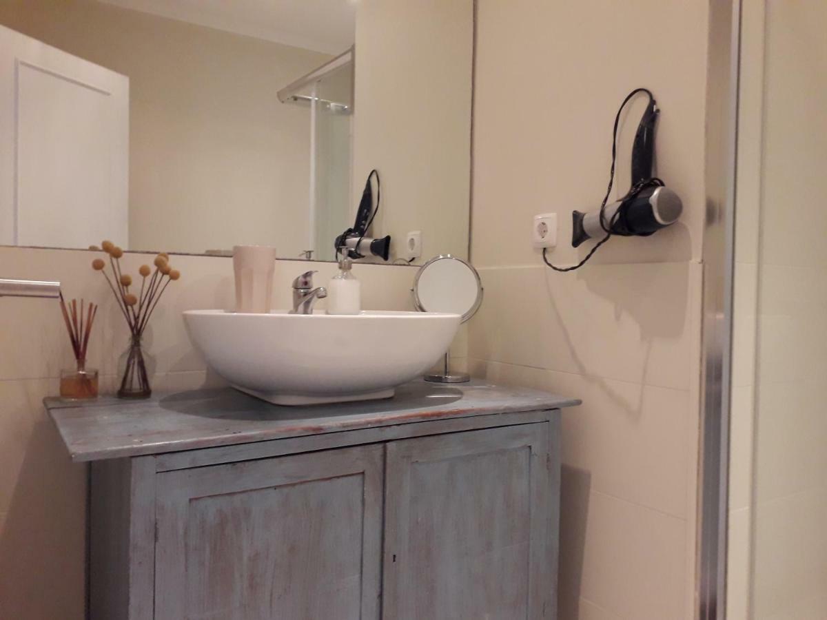 Peaceful Top Floor Apt W Balconies - Cambridge Right - Ac Funchal  Extérieur photo